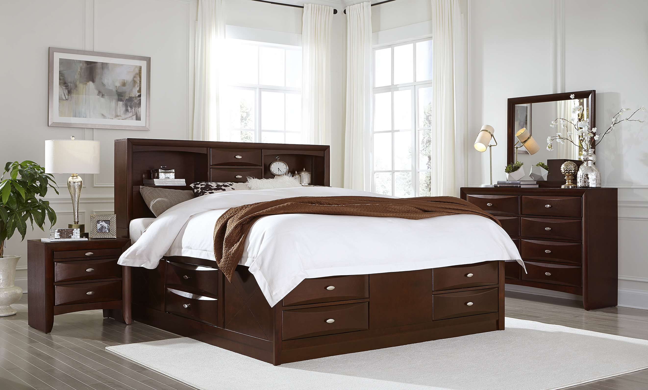 Linda Merlot King Bed