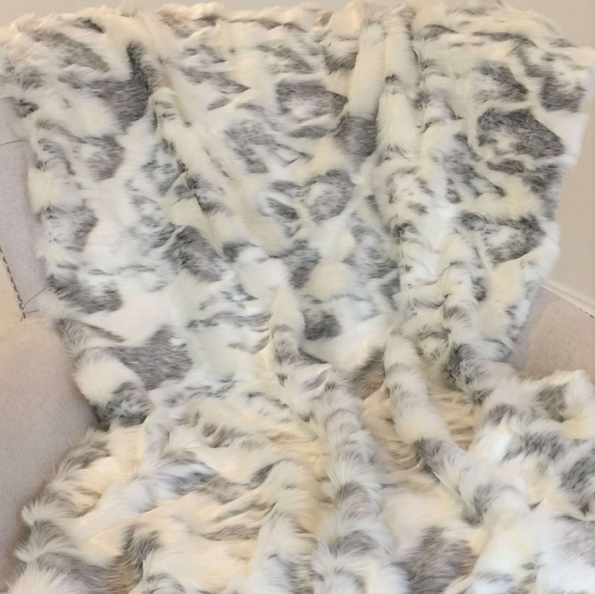 Plutus Ivory Rabbit Faux Fur Handmade Luxury Throw Blanket 70L x 90W Twin
