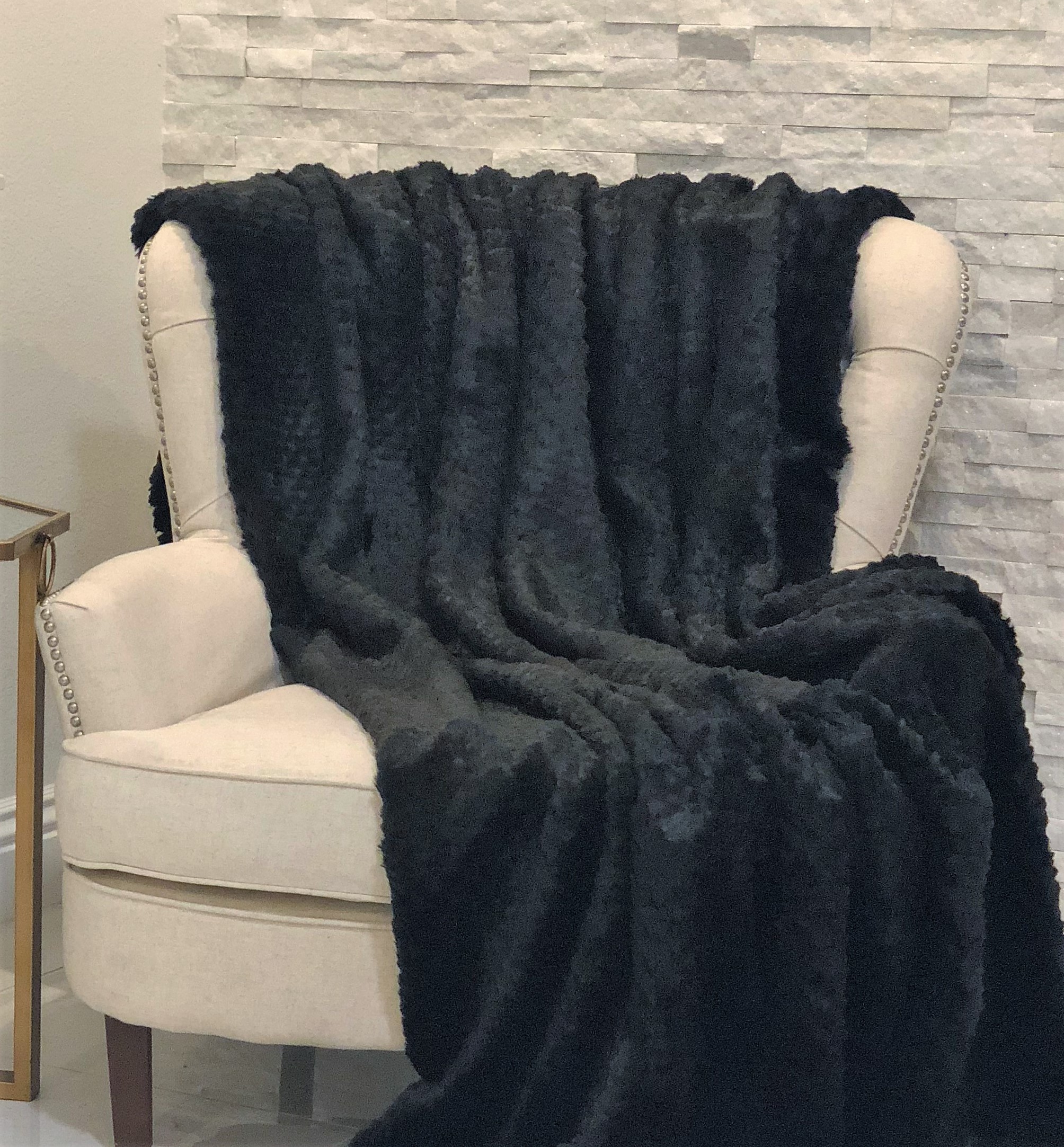 Plutus Black Mink Faux Fur Luxury Throw Throw 36W x 60L